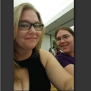 Meet your Posher, Steph